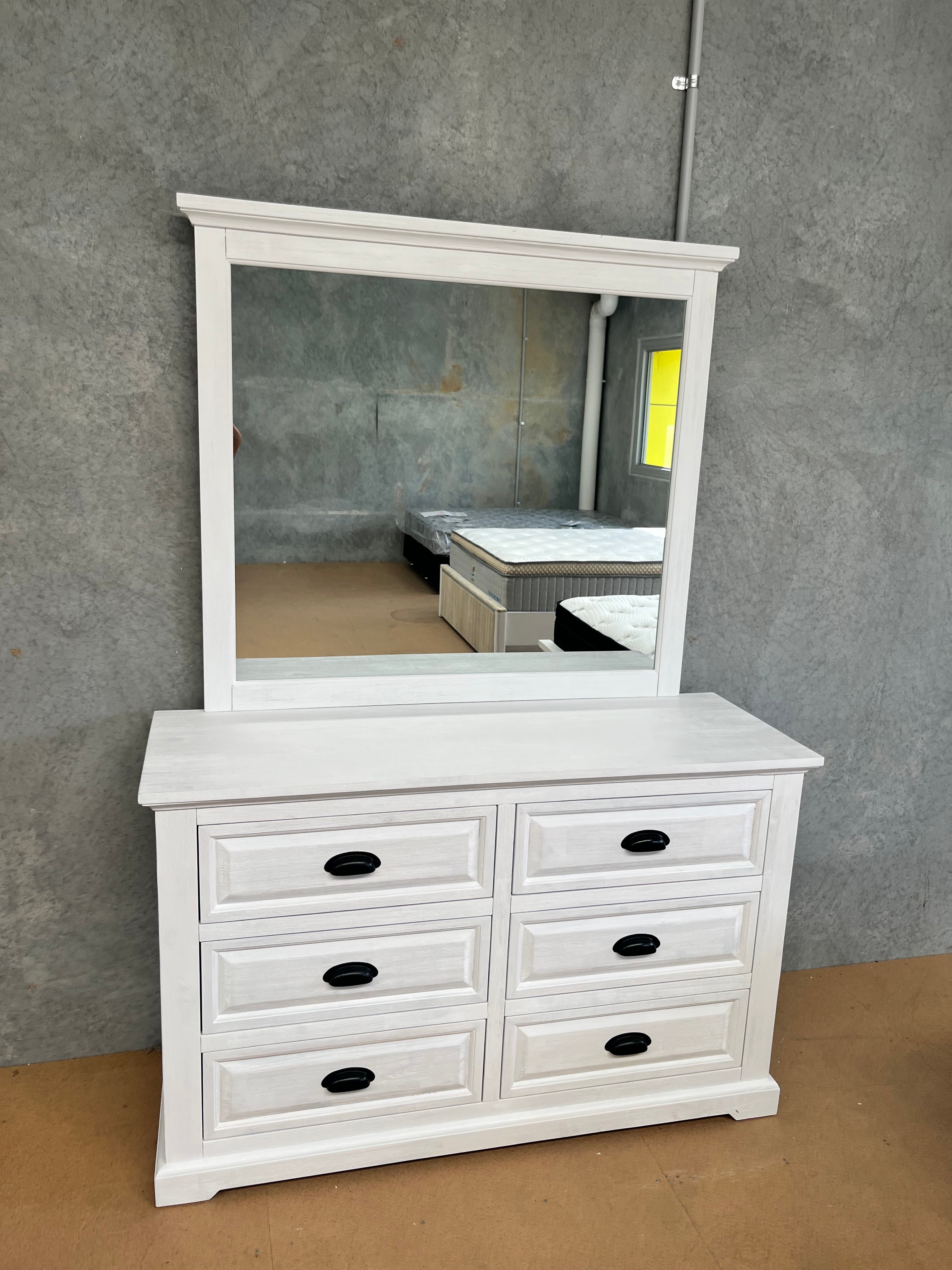 LYON Dresser 6 Drawers + Mirror