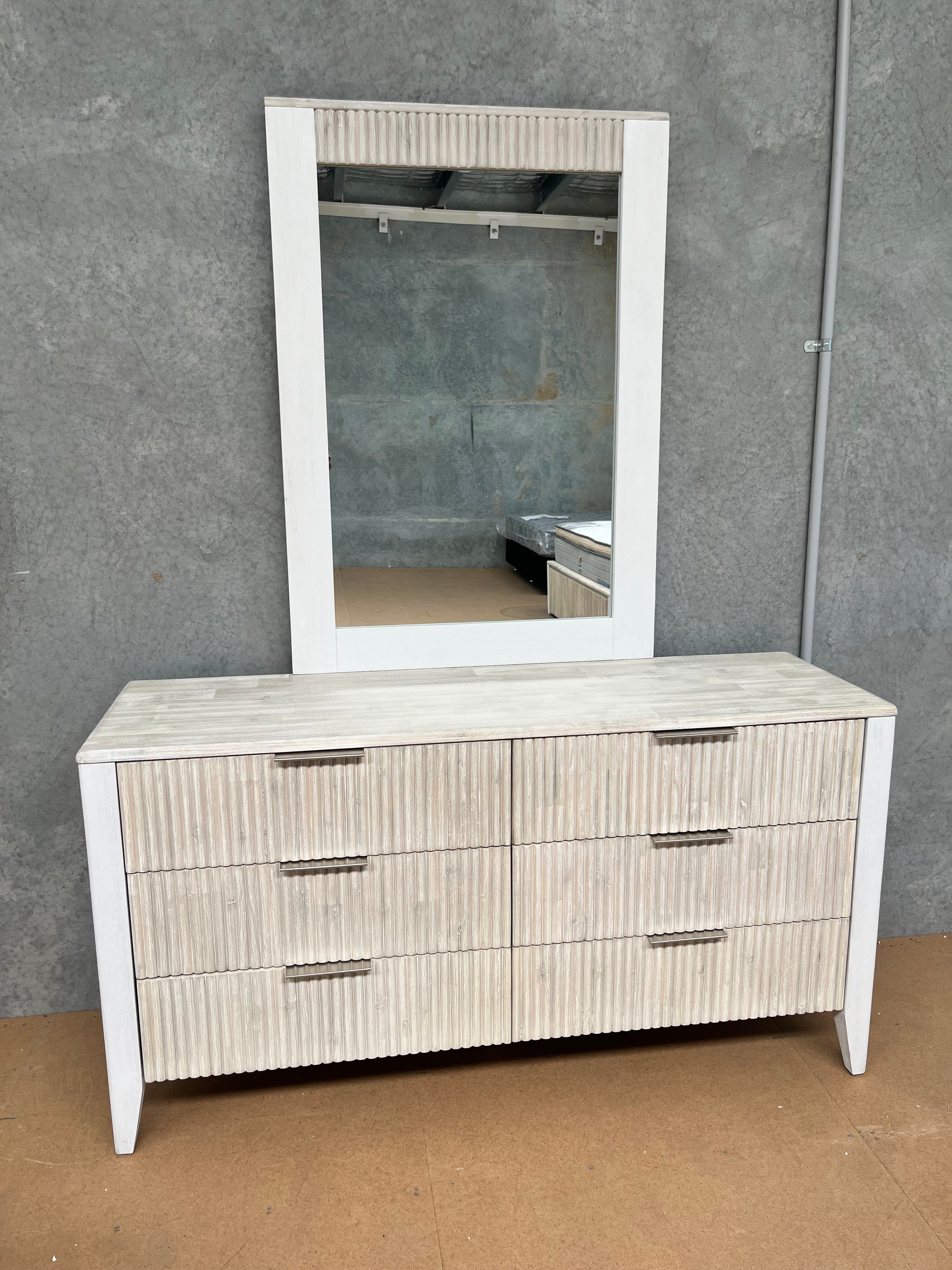 BEACH Dresser 6 Drawers + Mirror