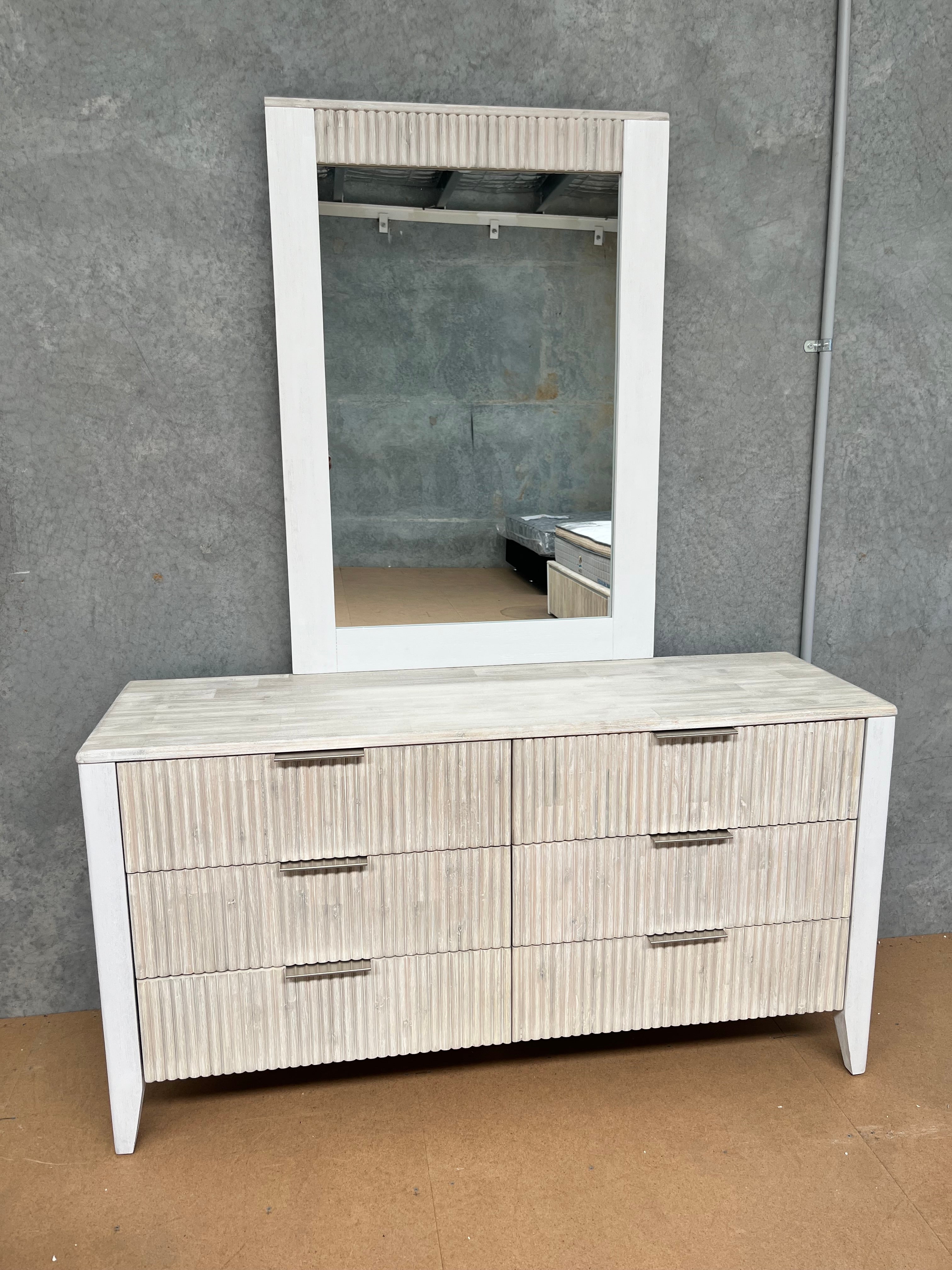 BEACH Dresser 6 Drawers + Mirror