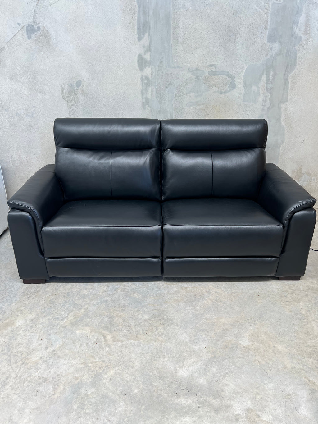ESSEN 3 Seater Leather Electric Recliner