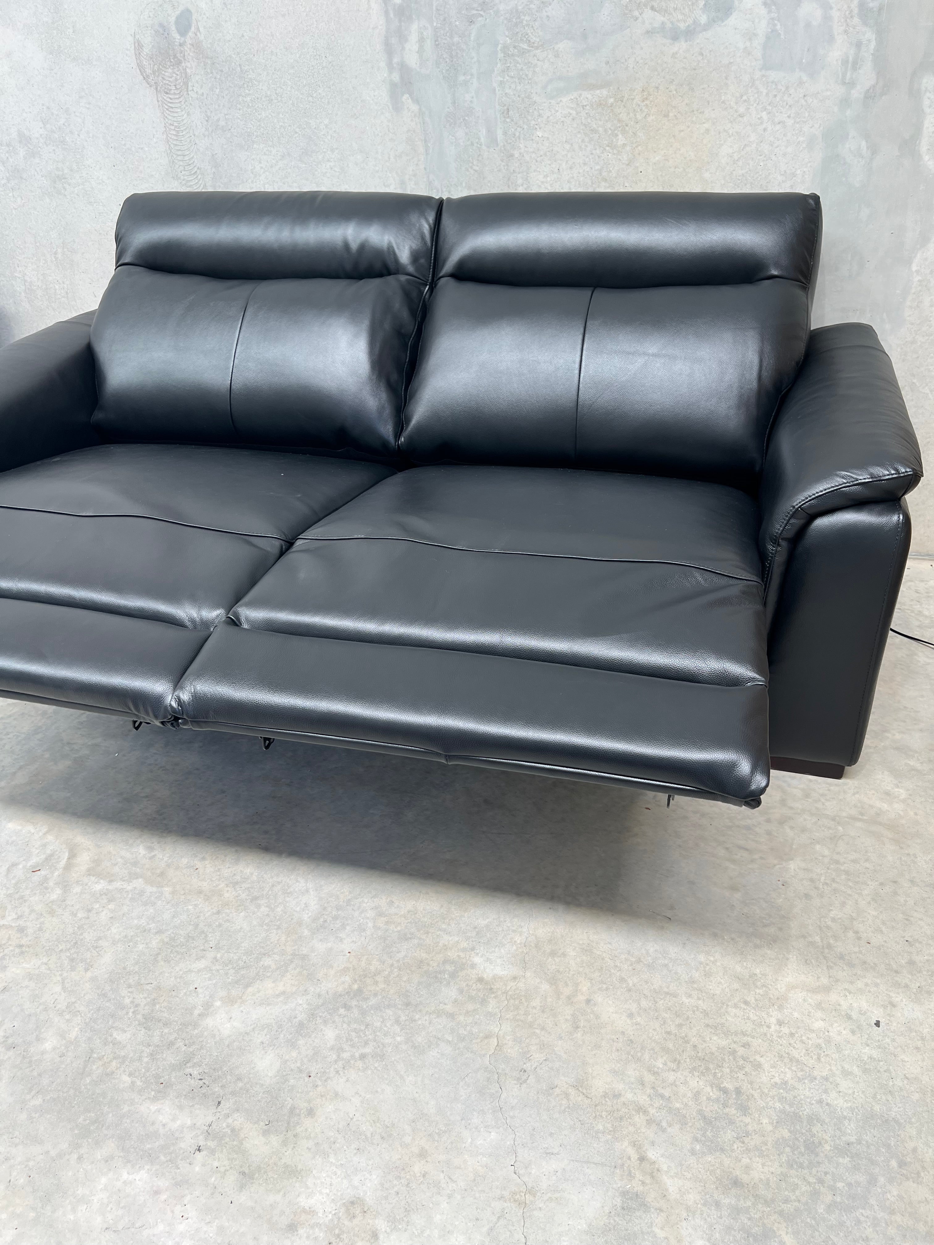 ESSEN 3 Seater Leather Electric Recliner