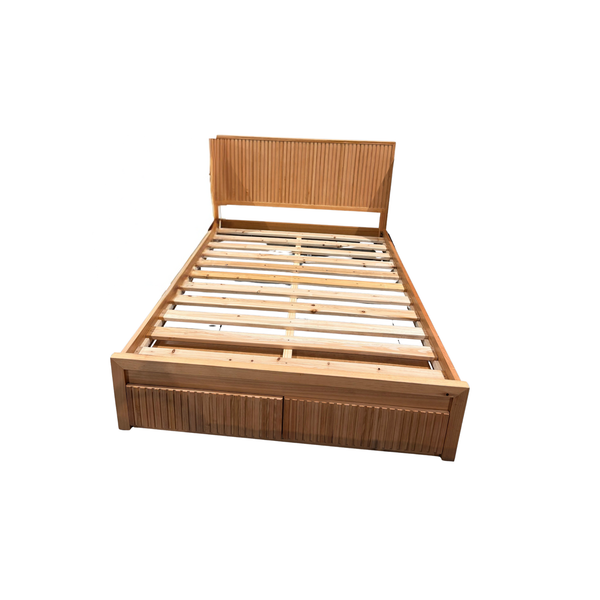 CLEO Bed